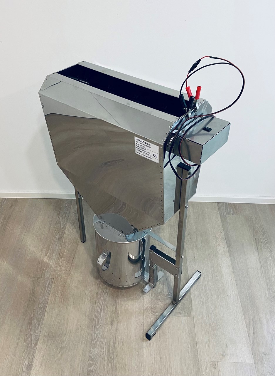 Logar — dispositif d'éloignement des abeilles 50 cm avec pédale pour ruches à magasin